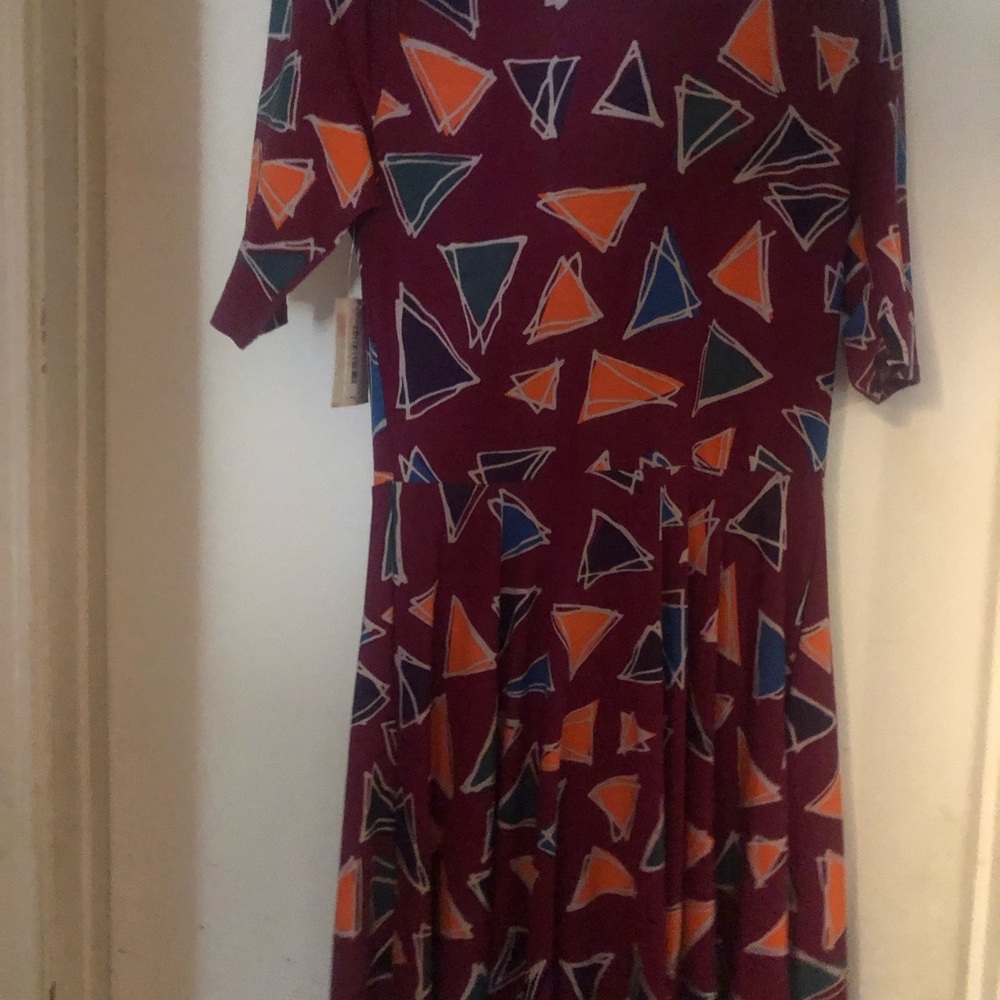 Geometric Patterned Dress in Multicolor - Picture 3 of 3